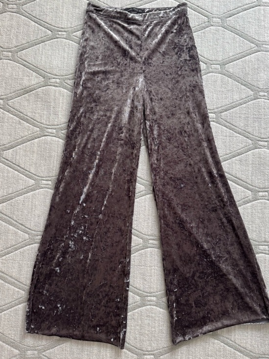 Zara Pants - Zara Woman Crushed velvet velour palazzo pants with zipper Super cute Comfy SZ S